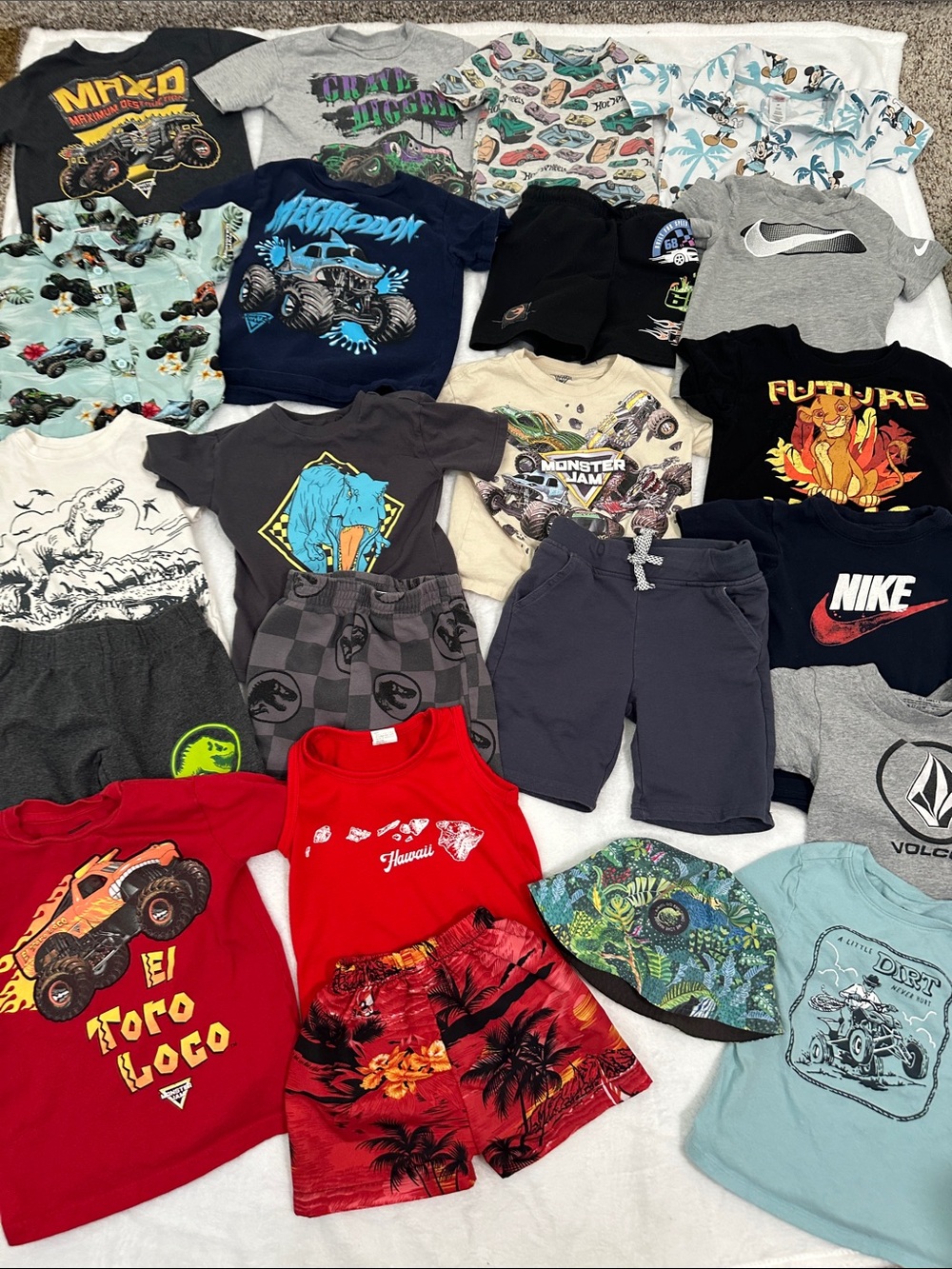 👑 Bundle of 22 Boys Summer Clothes Size 3T
